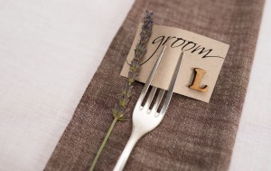 Rustic wedding placecard 300x189 - Using brown kraft card in different ways for your wedding invitations